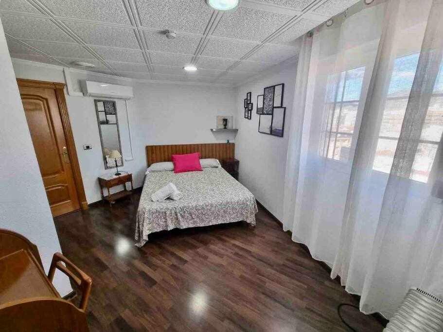 Apartamentos Centro Ciudad 2 Habitaciones Elda Ngoại thất bức ảnh