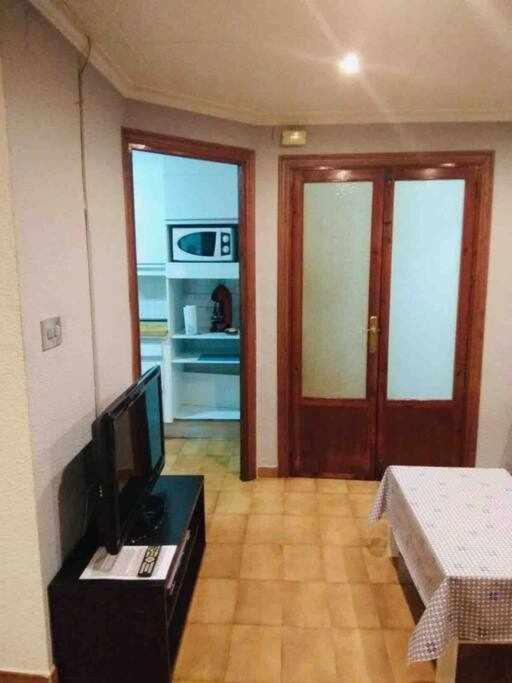 Apartamentos Centro Ciudad 2 Habitaciones Elda Ngoại thất bức ảnh