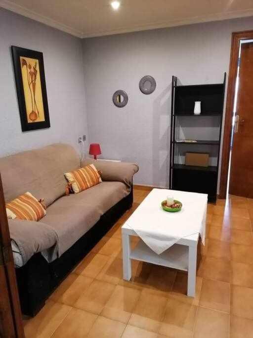 Apartamentos Centro Ciudad 2 Habitaciones Elda Ngoại thất bức ảnh